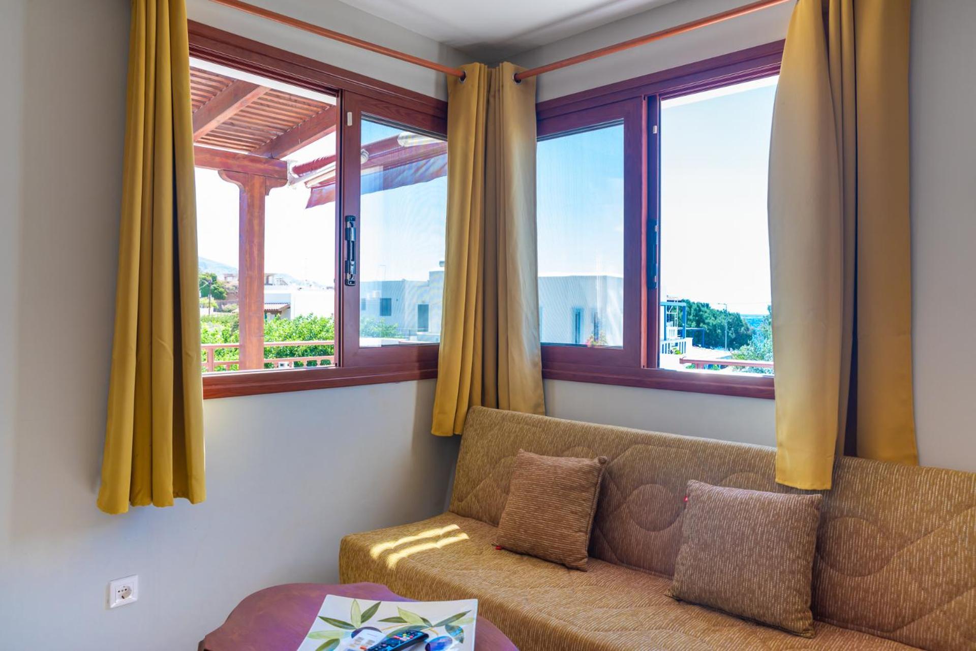 Stratos By Mroom Apartments Makrýgialos エクステリア 写真