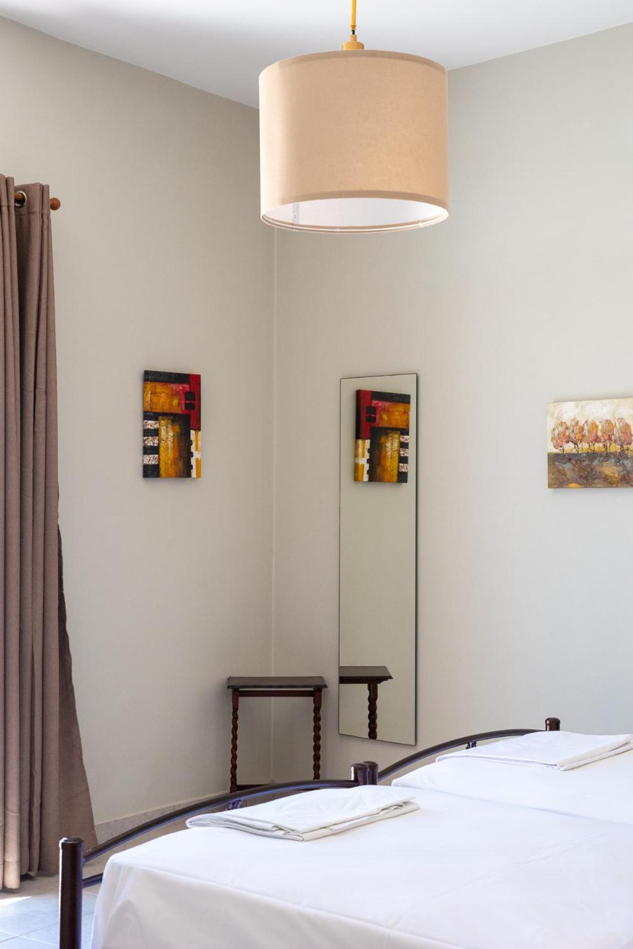 Stratos By Mroom Apartments Makrýgialos エクステリア 写真