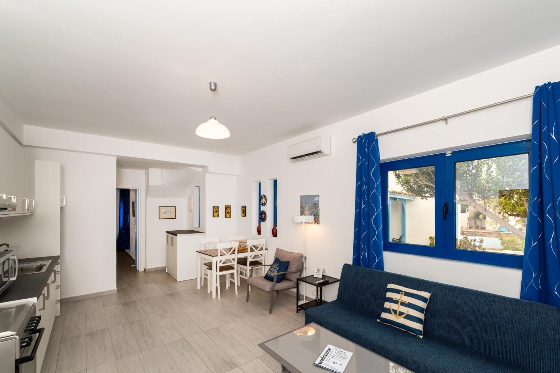 Stratos By Mroom Apartments Makrýgialos エクステリア 写真